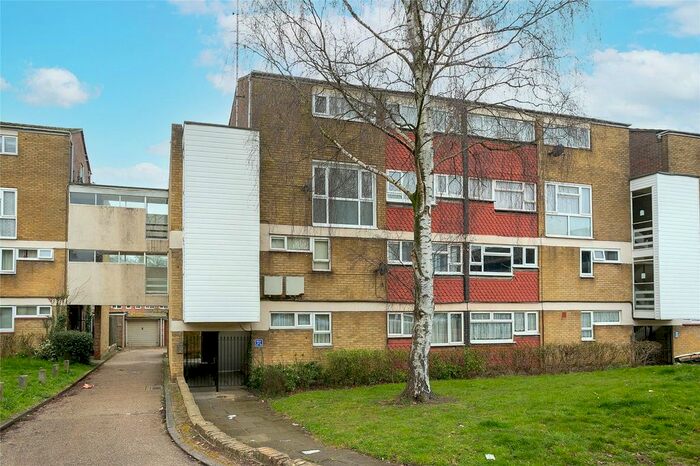 3 Bedroom Maisonette To Rent In Fennycroft Road, Hemel Hempstead, Hertfordshire, HP1