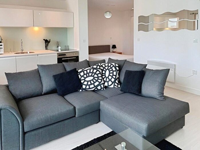 1 Bedroom Flat To Rent In Manor Mills, Ingram Street, Leeds, LS11