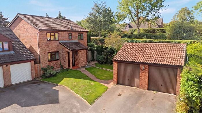 4 Bedroom Detached House For Sale In Hill Gardens, Market Harborough, LE16