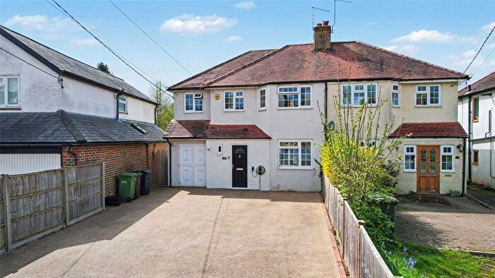 4 Bedroom Semi Detached House For Sale In Headley Road, Liphook, Hampshire, GU30