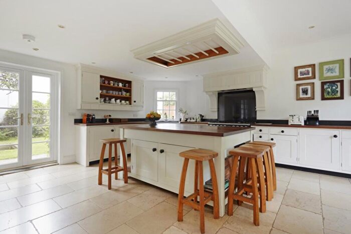 6 Bedroom Detached House To Rent In Old Esher Road, Hersham, KT12