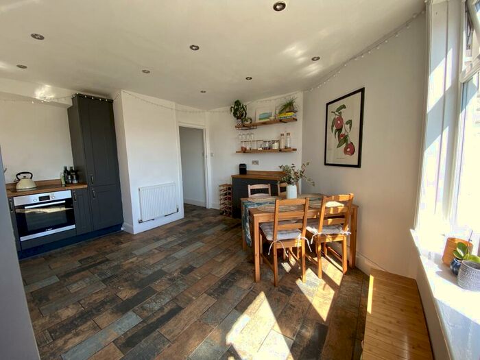 3 Bedroom Apartment To Rent In Tuckton Road, Bournemouth, BH6