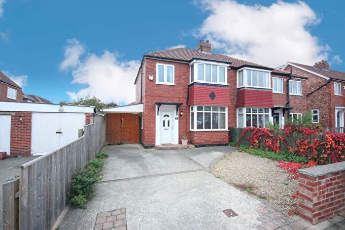 3 Bedroom Property To Rent In Whernside Avenue, York, YO31
