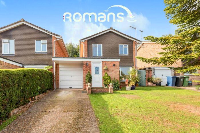 3 Bedroom Detached House To Rent In Dean Garden Rise, HP11