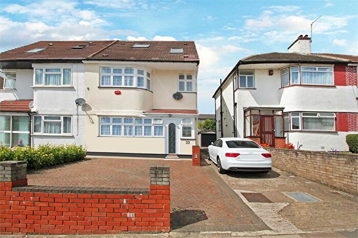 4 Bedroom Semi-Detached House To Rent In Cool Oak Lane, London, NW9