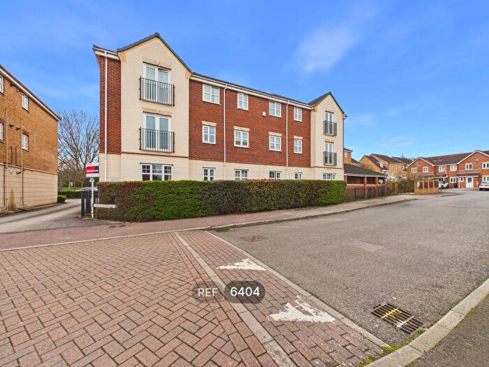 2 Bedroom Flat To Rent In Greenwood Gardens, Strelley, Nottingham, NG8