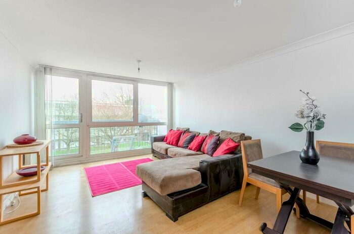 2 Bedroom Maisonette To Rent In Sylvan Road, Crystal Palace, London, SE19