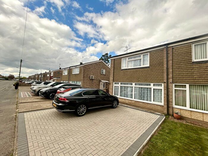 3 Bedroom Property To Rent In Alderbury Road, Langley, Slough, SL3