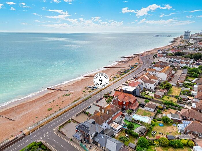 4 Bedroom Detached House For Sale In Brighton Road, Worthing, BN11