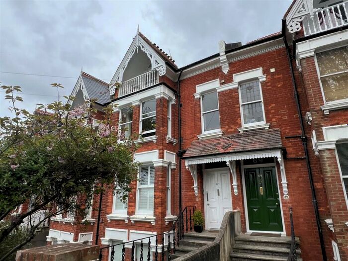 2 Bedroom Flat To Rent In Preston Drove, Brighton, BN1