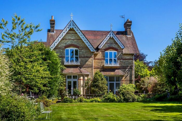 5 Bedroom Semi-Detached House To Rent In Broadwater Down, Tunbridge Wells, TN2