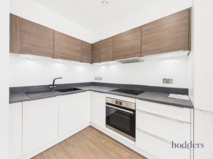 2 Bedroom Flat To Rent In Prestige House, - High Street, Egham, Surrey, TW20