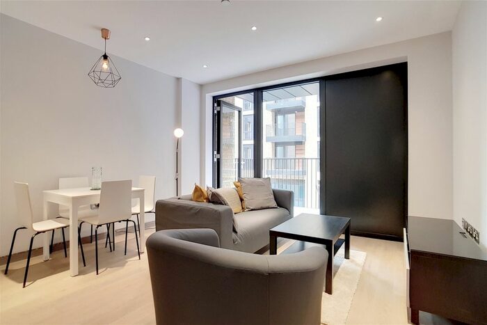 1 Bedroom Flat To Rent In Ram, Quarter, SW18