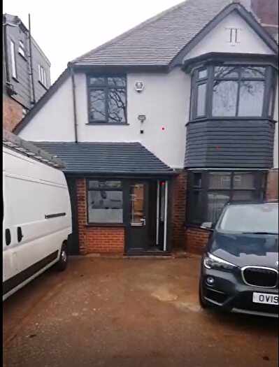 4 Bedroom Semi Detached House To Rent In Wellesbourne Road, Birmingham, B20