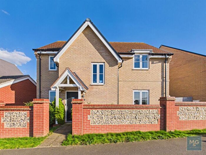 4 Bedroom Detached House For Sale In Martin Reed Walk, Bury St. Edmunds, IP32
