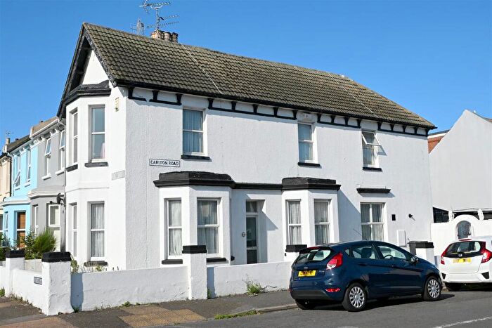 4 Bedroom Semi Detached House For Sale In Carlton Road, Redoubt, Eastbourne, BN22