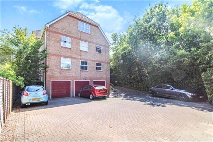 1 Bedroom Flat To Rent In Winchester Road, Southampton, Hampshire, SO16