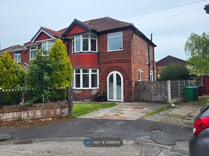 3 Bedroom Semi-Detached House To Rent In Carr Bank Avenue, Manchester, M9