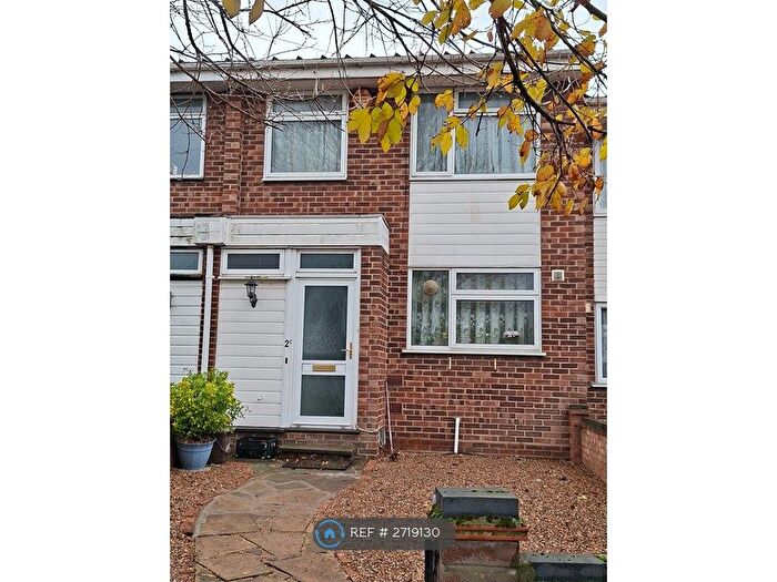 3 Bedroom Terraced House To Rent In Norfolk Ave, London, N13