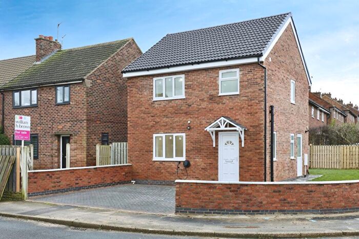 3 Bedroom House To Rent In Pagenall Drive, Swallownest, Sheffield, S26