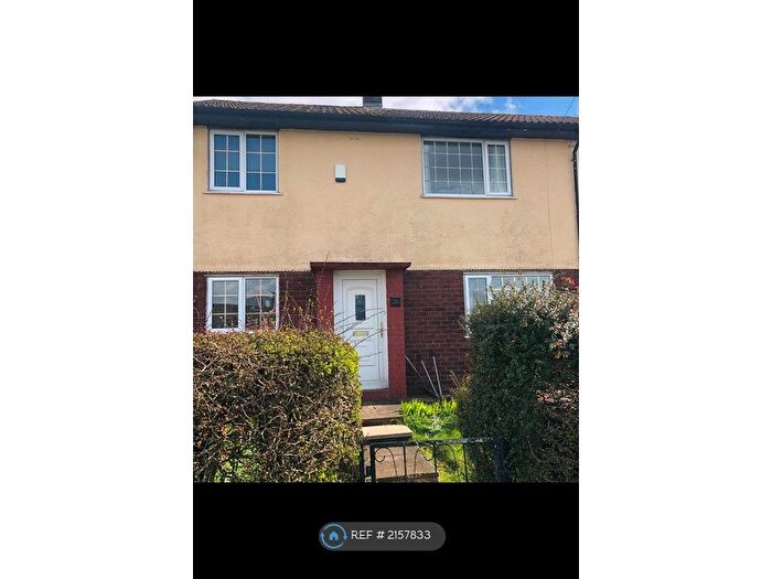 3 Bedroom Semi-Detached House To Rent In School Crescent, Stalybridge, SK15