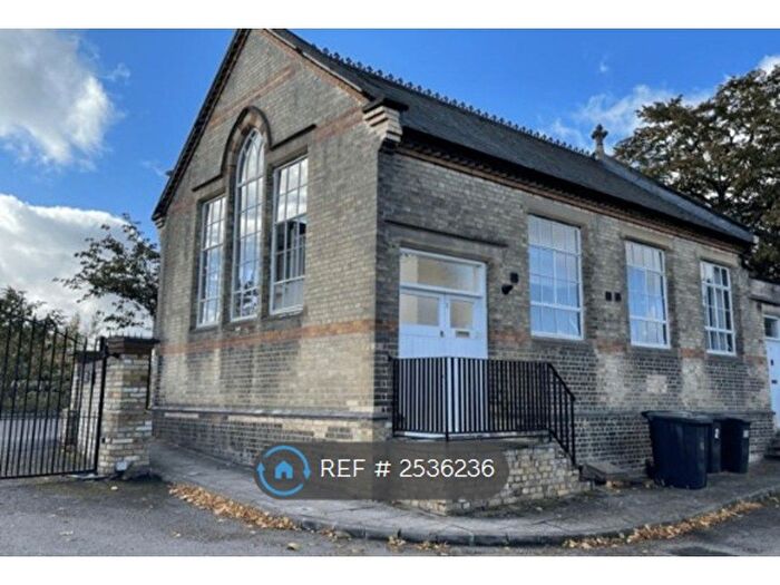 1 Bedroom Semi-Detached House To Rent In Claremont Court, Biggleswade, SG18