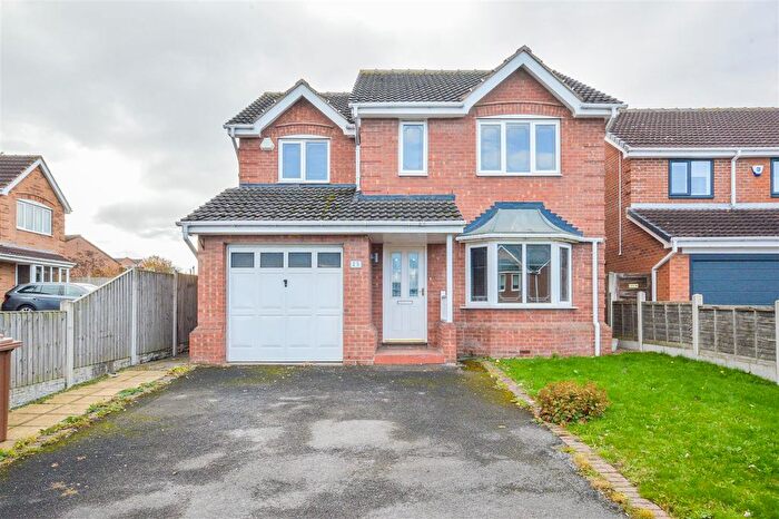 4 Bedroom Detached House For Sale In Priory Ridge, Crofton, Wakefield, WF4