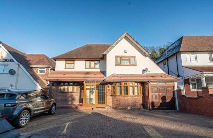 5 Bedroom Detached House For Sale In North Drive - Spacious Detached House, Handsworth, Birmingham, B20
