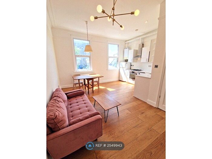 1 Bedroom Flat To Rent In Chatsworth Road, London, E5