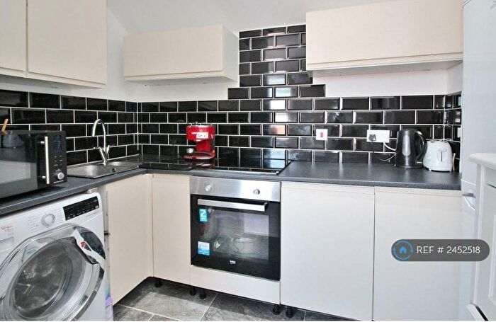 1 Bedroom Flat To Rent In Fairfield, Worthing, BN14