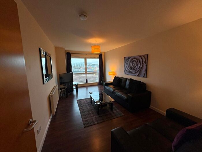 2 Bedroom Flat To Rent In Portland Street, City Centre, Aberdeen, AB11