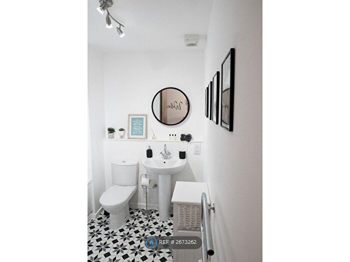 Studio To Rent In Marco Island, Nottingham, NG1