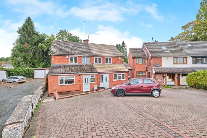 3 Bedroom Detached House For Sale In Wheaton Vale, Birmingham, B20