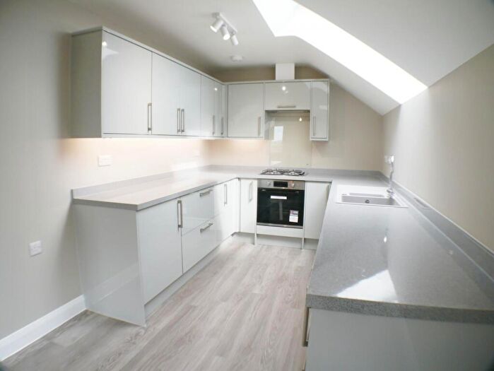 2 Bedroom Flat To Rent In Amesbury, SP4