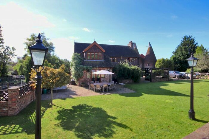 4 Bedroom Farm To Rent In Tea Garden Lane, Tunbridge Wells, TN3