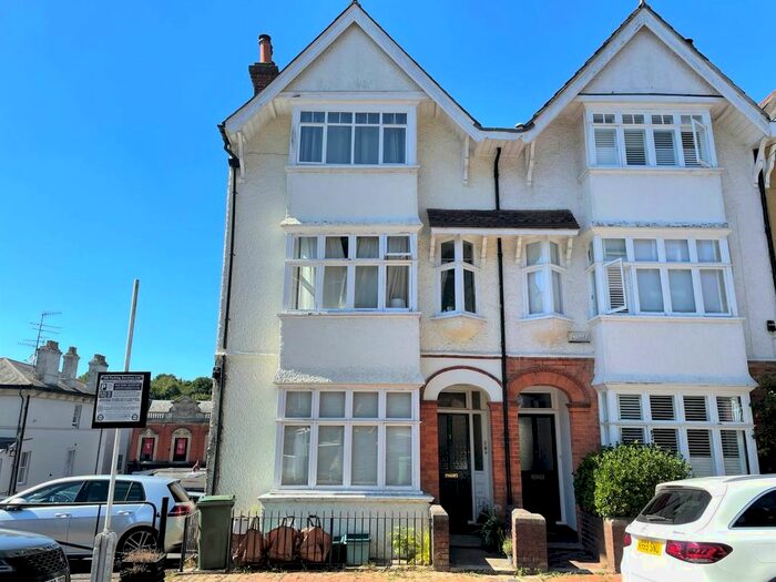 1 Bedroom Flat To Rent In Christchurch Avenue, Tunbridge Wells, Kent, TN1