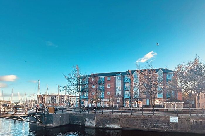 2 Bedroom Flat For Sale In Abernethy Square, Marina, Swansea, SA1