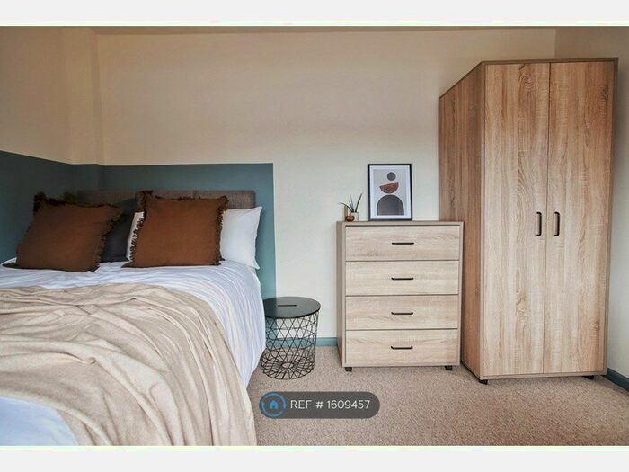 3 Bedroom Terraced House To Rent In Queens Drive, Bath, BA2