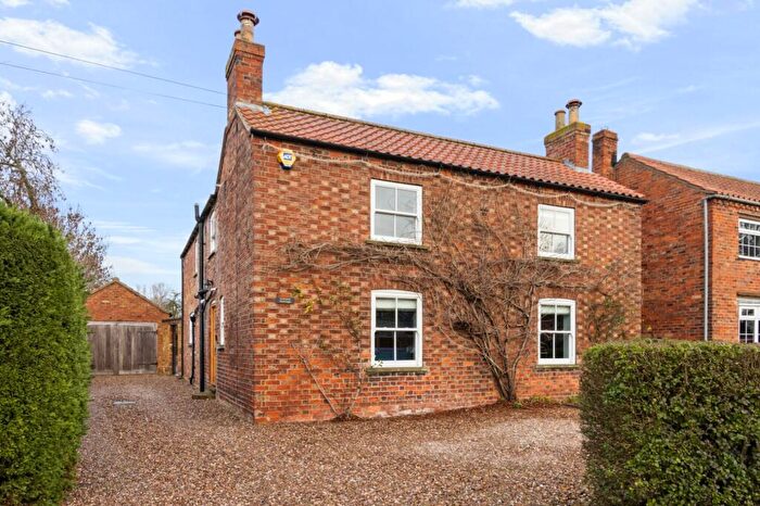 4 Bedroom Detached House For Sale In Main Street, Fulstow, Louth, LN11