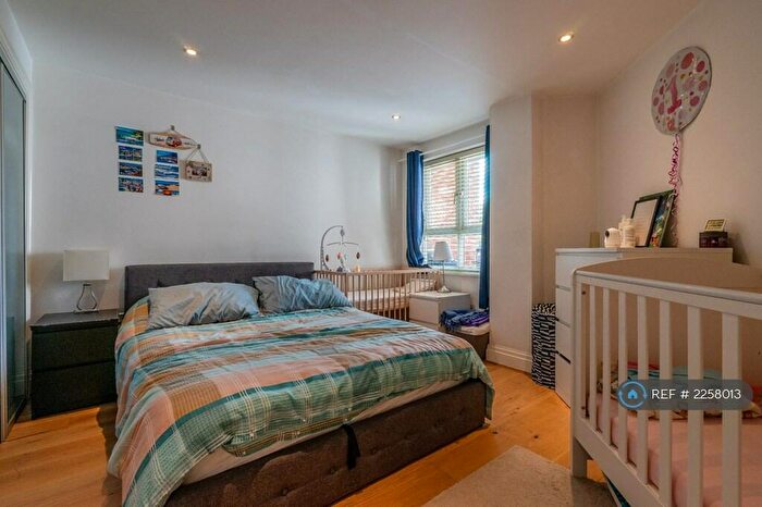 2 Bedroom Flat To Rent In The Royal Quarter, Kingston Upon Thames, KT2