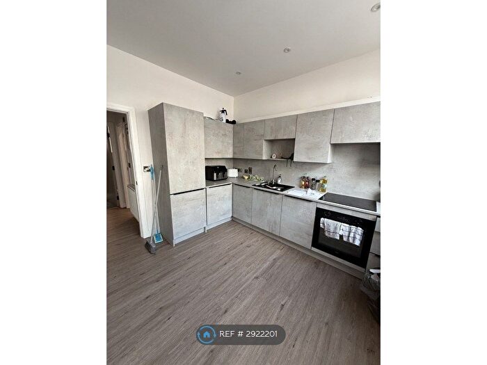 1 Bedroom Flat To Rent In Silvester House, Hull, HU1