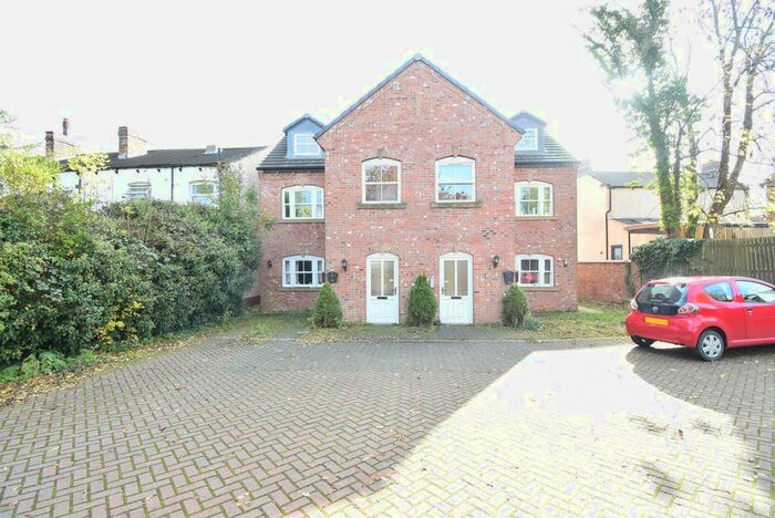 2 Bedroom Flat To Rent In Hainsworth Court, Rothwell, Leeds LS26