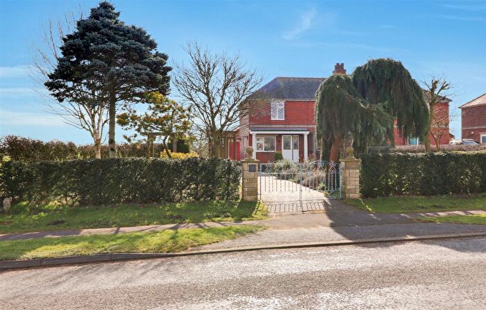3 Bedroom Semi-Detached House For Sale In Kirk Hill, Kirkby-Cum-Osgodby, LN8