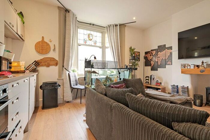 1 Bedroom Apartment For Sale In Bank Buildings, Barnoldswick, Lancashire, BB18