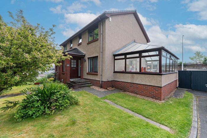 3 Bedroom Semi-Detached House For Sale In Linwell Court, Burntisland, KY3