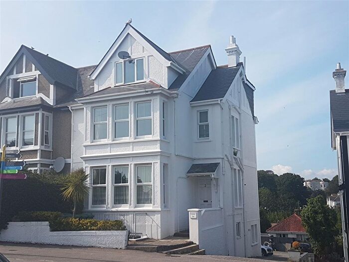2 Bedroom Flat To Rent In Avenue Road, Falmouth, TR11