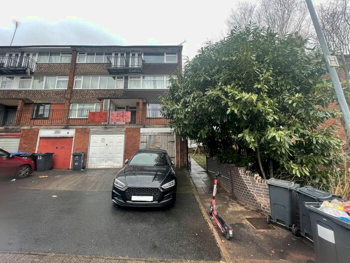 2 Bedroom Maisonette To Rent In Park Avenue, Hockley, Birmingham, B18