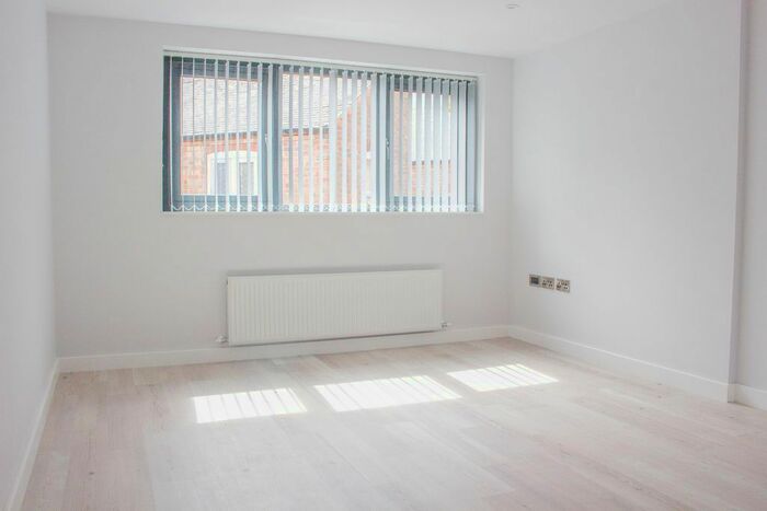 1 Bedroom Flat To Rent In Derby Road, Long Eaton, Nottingham, NG10