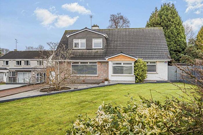 4 Bedroom Detached House For Sale In Polmont Park, FK2