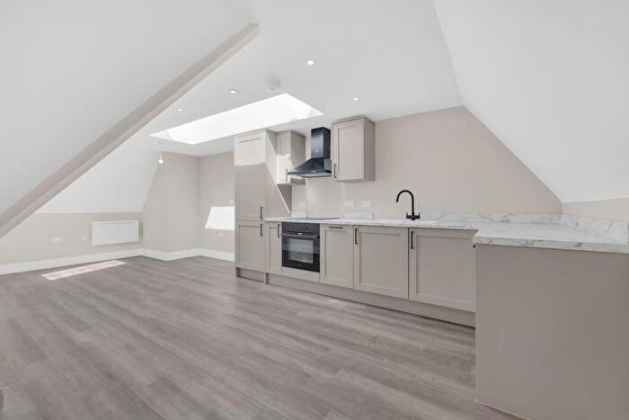 1 Bedroom Flat For Sale In Kent Road, Orpington, BR5
